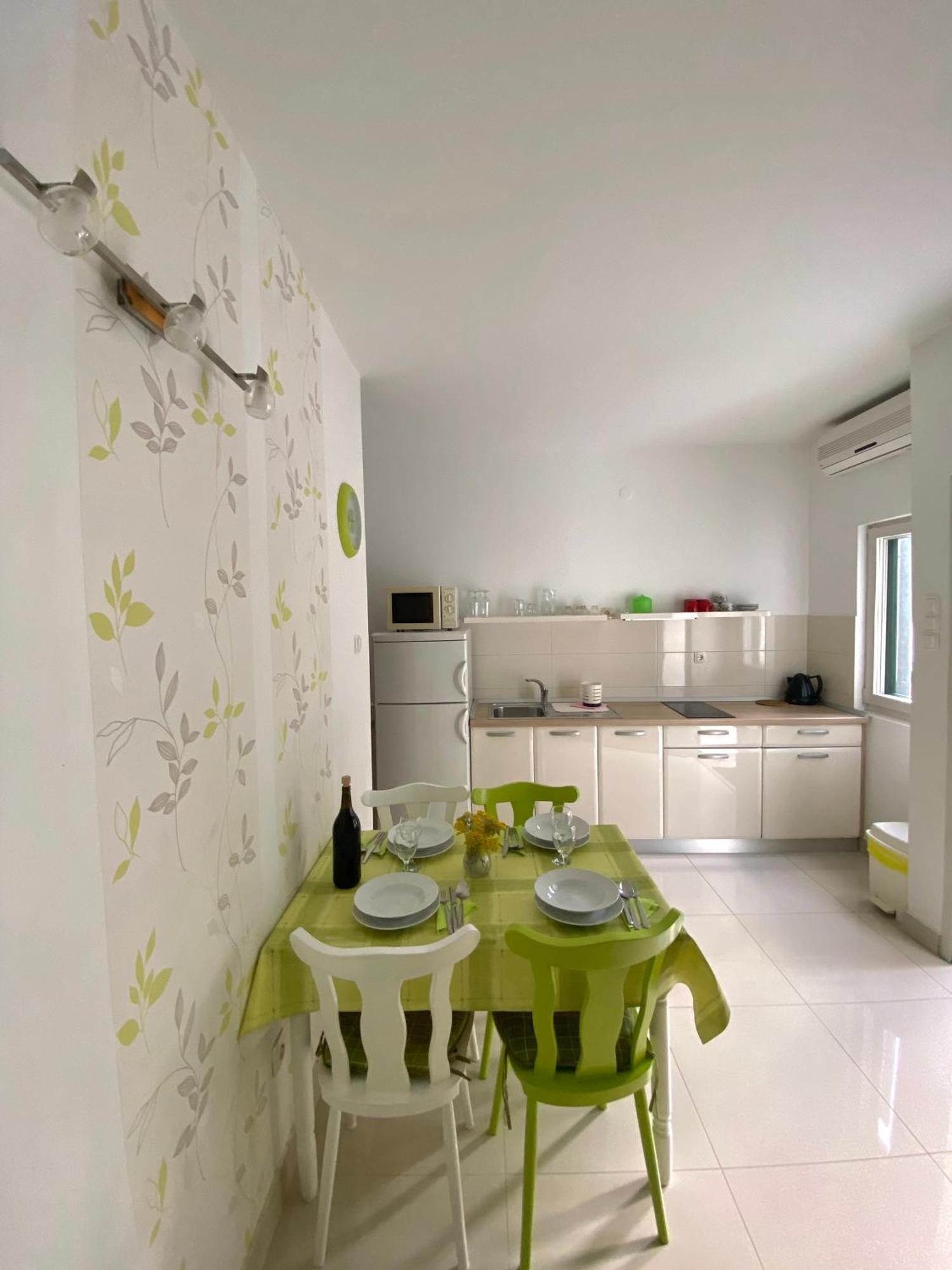 Apartments Ante Podaca Extérieur photo