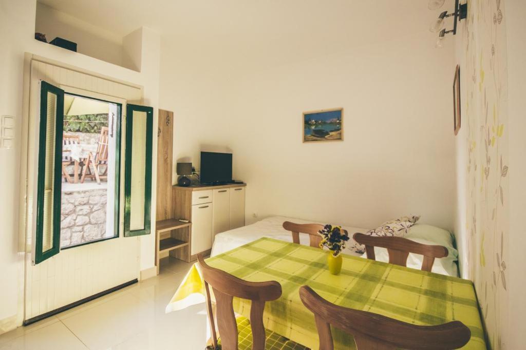 Apartments Ante Podaca Extérieur photo