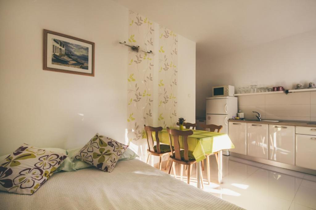 Apartments Ante Podaca Extérieur photo