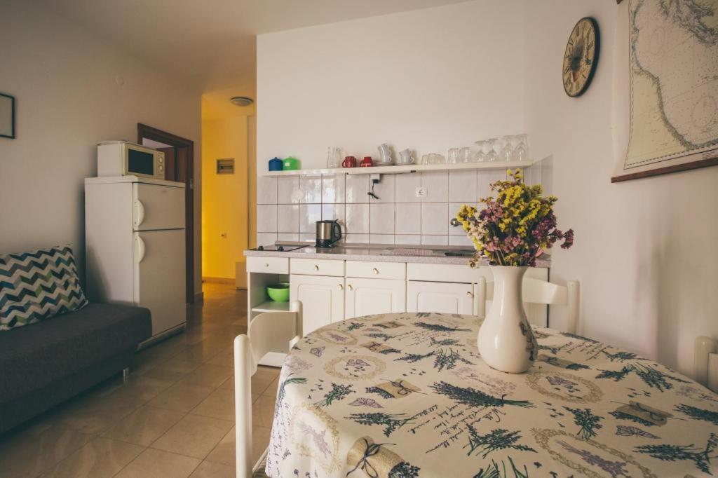 Apartments Ante Podaca Extérieur photo